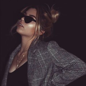 Meet your Posher, Vanessa